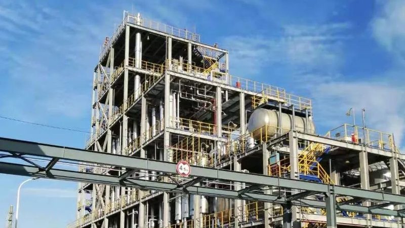 防水胶粘剂涂刷厚度如何确定？关键因素解析
